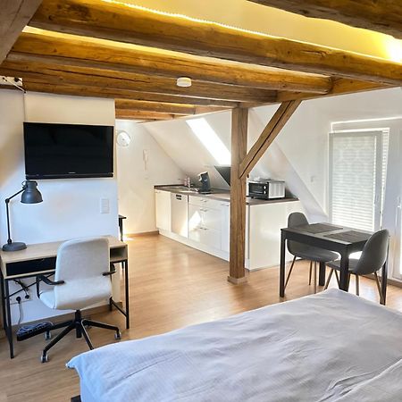 1 Zimmer Wohnung Dg Mit Klimaanlage Und Kleinen Balkon Oedheim 외부 사진