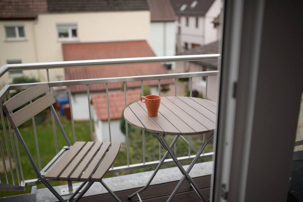 1 Zimmer Wohnung Dg Mit Klimaanlage Und Kleinen Balkon Oedheim 외부 사진