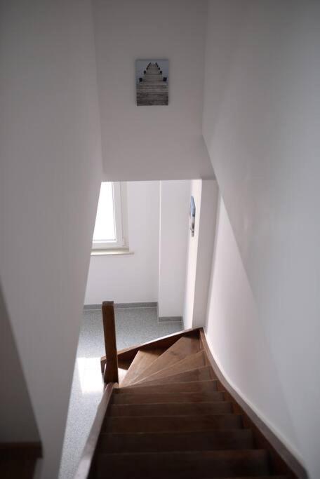 1 Zimmer Wohnung Dg Mit Klimaanlage Und Kleinen Balkon Oedheim 외부 사진