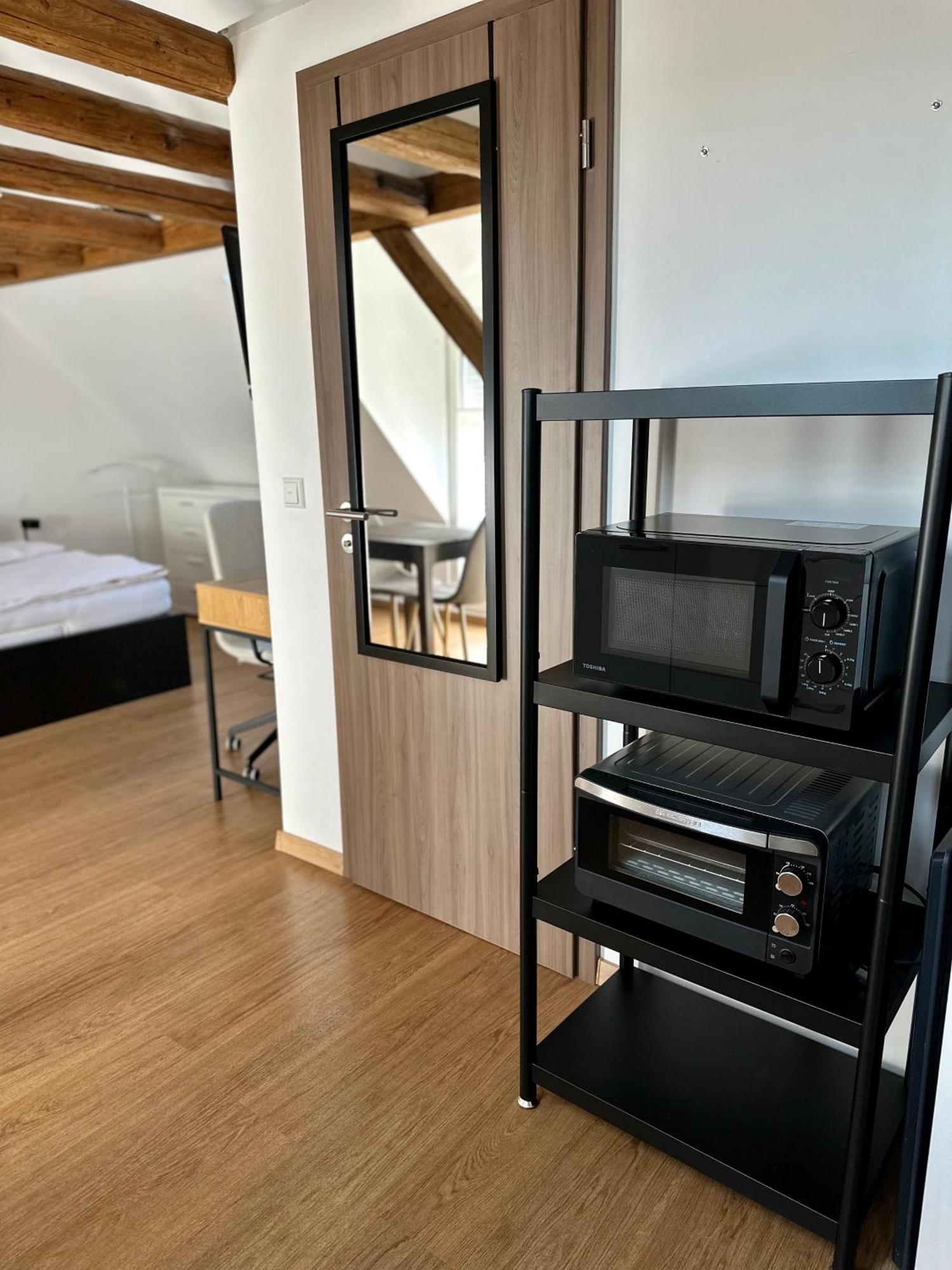 1 Zimmer Wohnung Dg Mit Klimaanlage Und Kleinen Balkon Oedheim 외부 사진