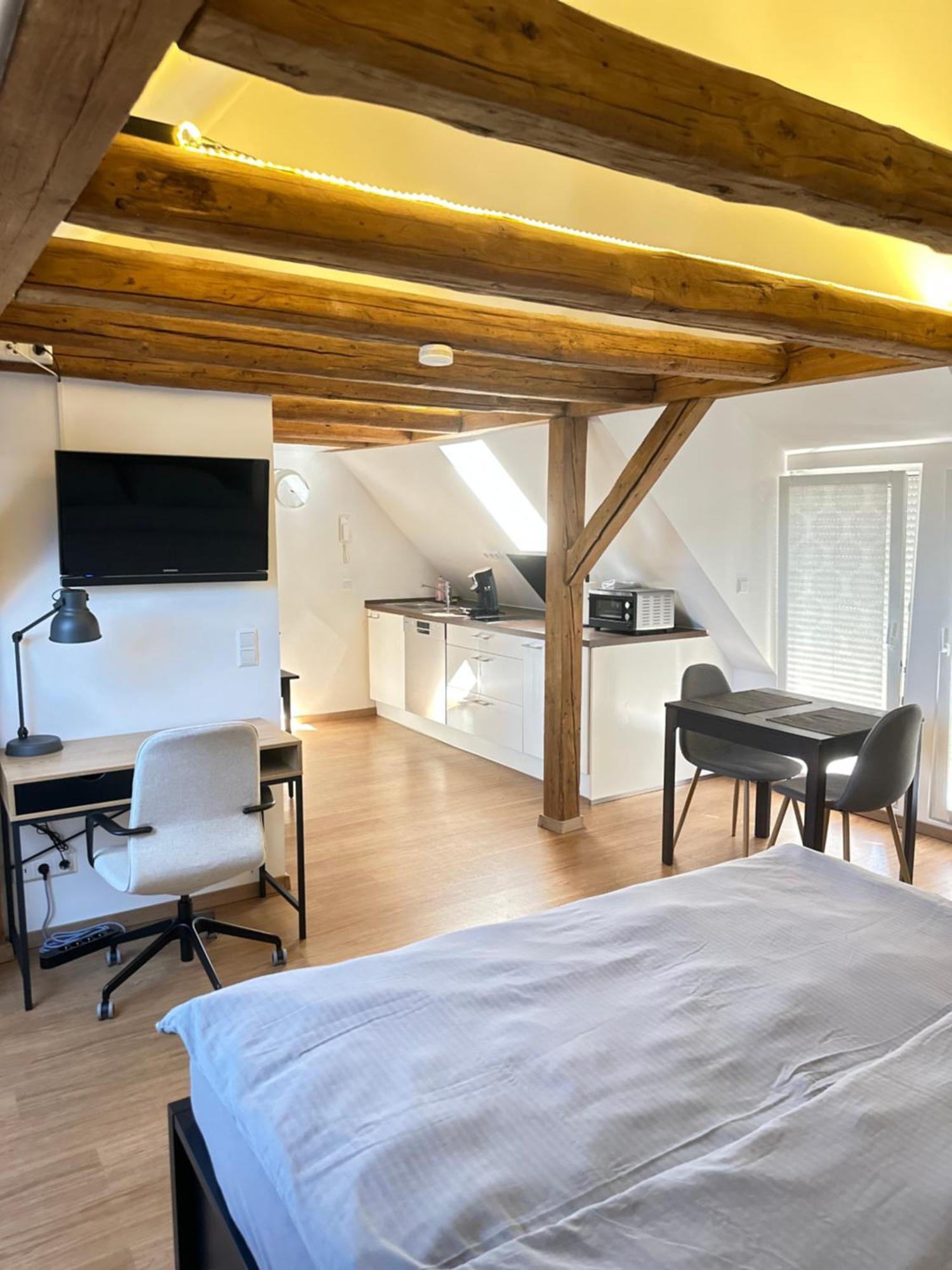 1 Zimmer Wohnung Dg Mit Klimaanlage Und Kleinen Balkon Oedheim 외부 사진